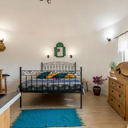 House Magical Island Mirce
